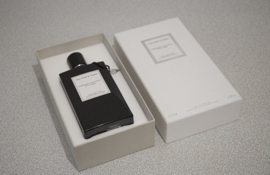 Van Cleef And Arpels Moonlight Patchouli www.barbedudaron.fr