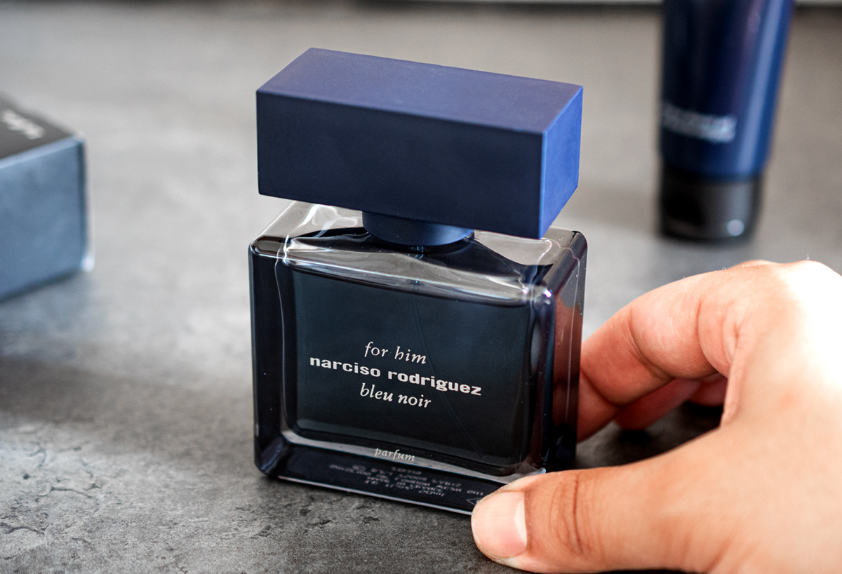 For him deals bleu noir