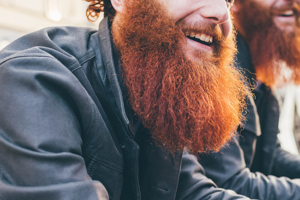 Barbe qui frise