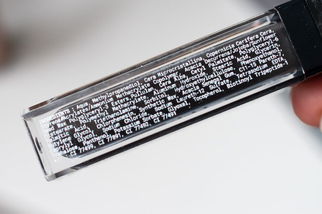 Correcteur de barbe Cryom noir - Composition