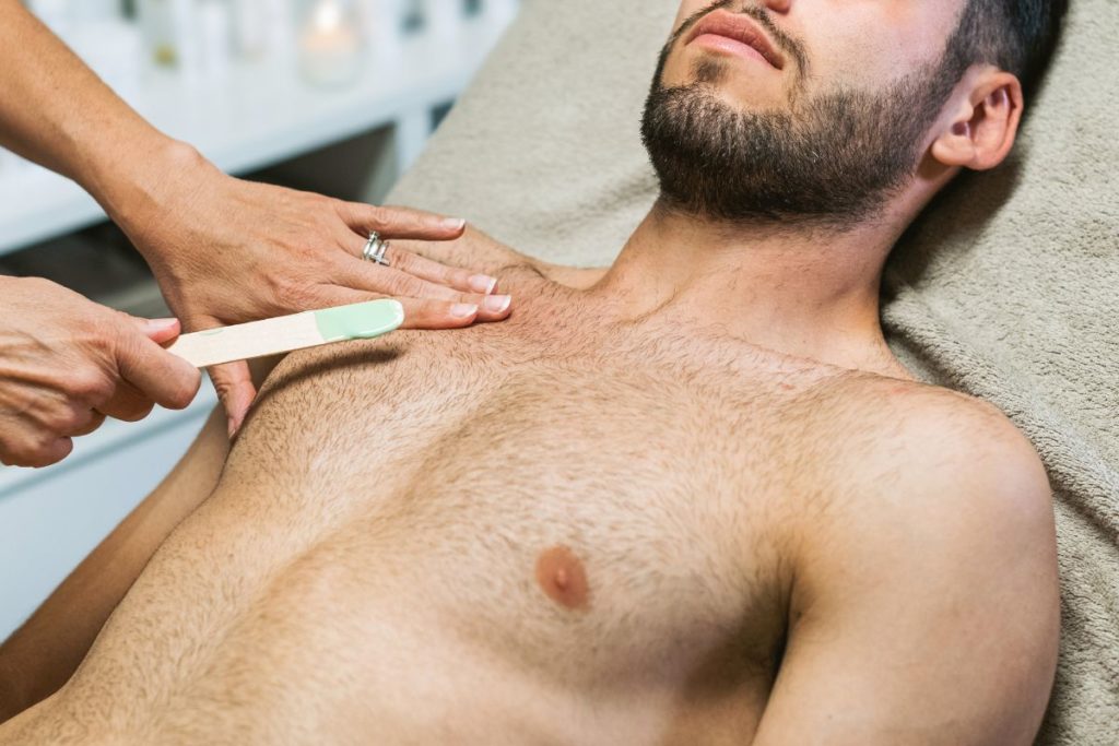 Epilation à la cire pour homme