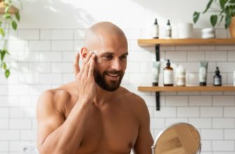 Soins pour crâne rasé
