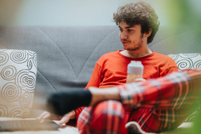 Pyjama pour télétravail : comment faire le bon choix pour un confort quotidien ? 2 597b02b49b9e2b0f4bd2abfa513031ad