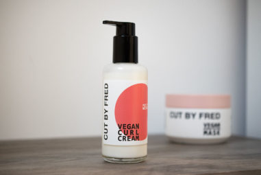 Vegan Curl Cream de Cut by Fred : top soin pour les cheveux bouclés ?
