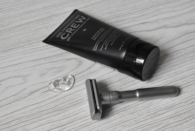 Gel de rasage, pourquoi le privilégier à la mousse à raser ?