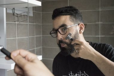 Rasage : comment prévenir les poils incarnés ?