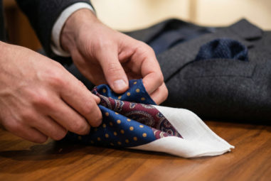 Comment plier sa pochette de costume ? Choisir le bon pli.