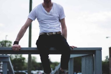 Il n’y a pas que la barbe qui se doit d’être bien taillée, le pantalon aussi.