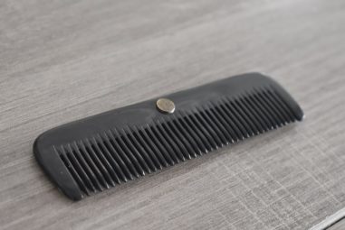 Pourquoi utiliser un peigne en corne ?